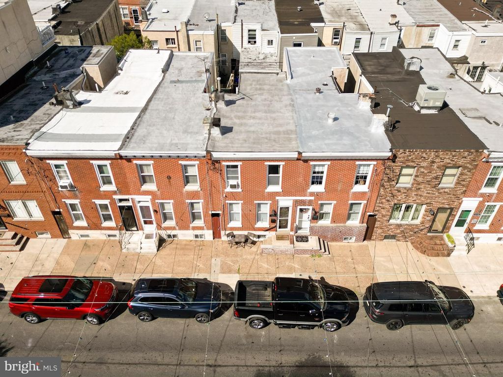 121 MIFFLIN ST, Philadelphia, PA 19148