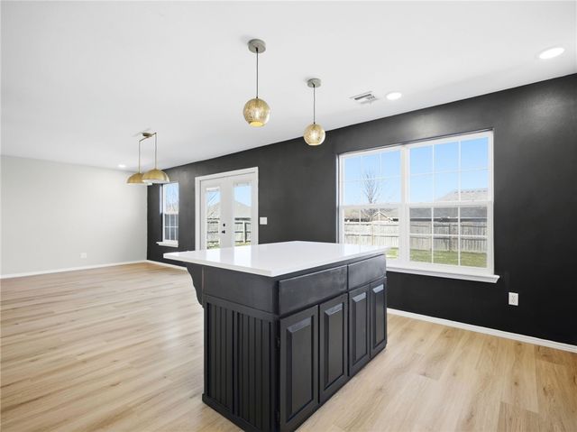 720 Madison Drive, Prairie Grove, AR 72753