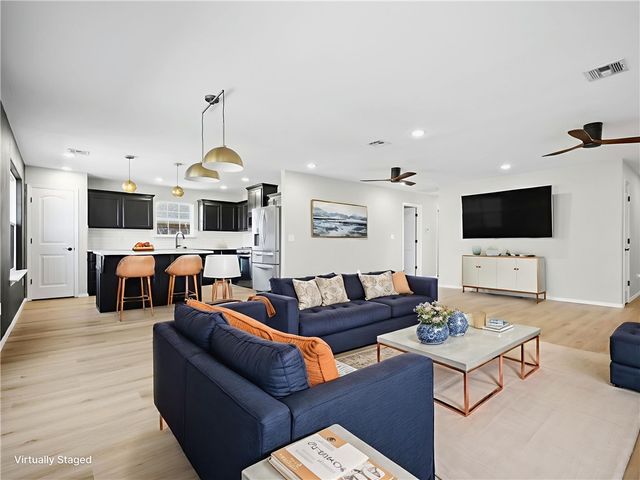 720 Madison Drive, Prairie Grove, AR 72753