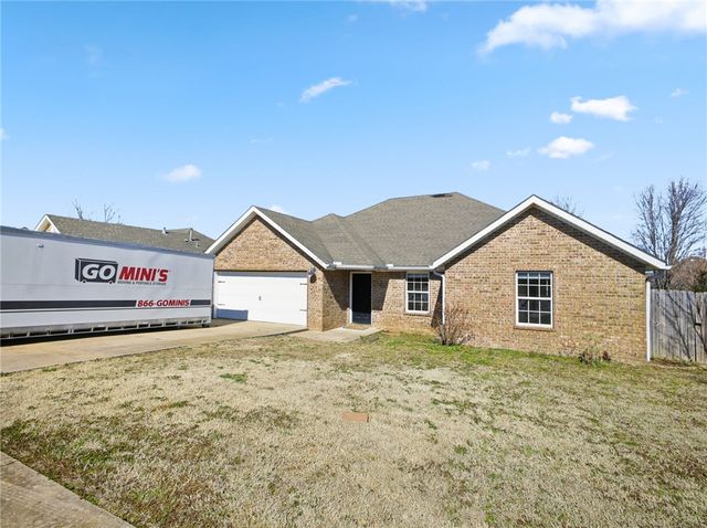 720 Madison Drive, Prairie Grove, AR 72753