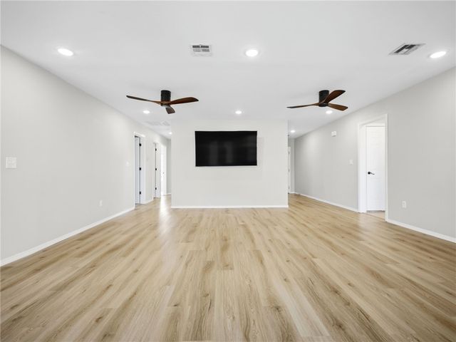 720 Madison Drive, Prairie Grove, AR 72753