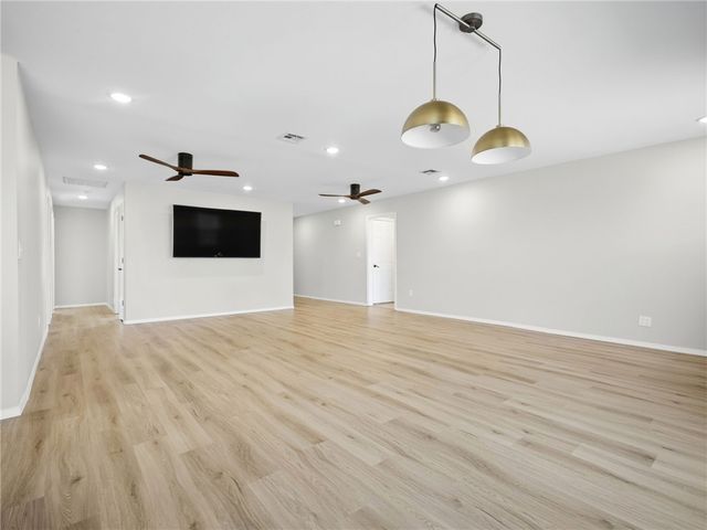 720 Madison Drive, Prairie Grove, AR 72753