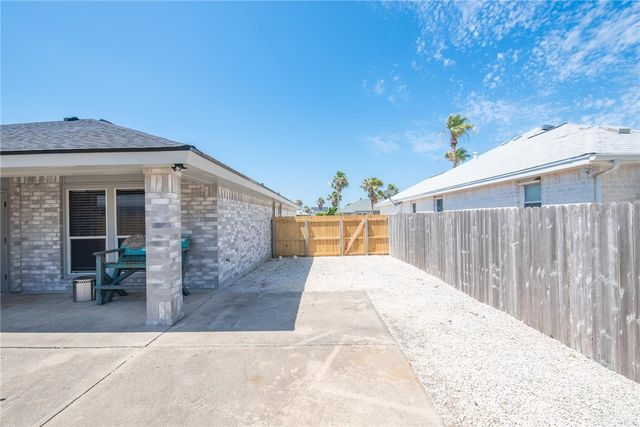 13948 Lighthouse Dr, Corpus Christi, TX 78418