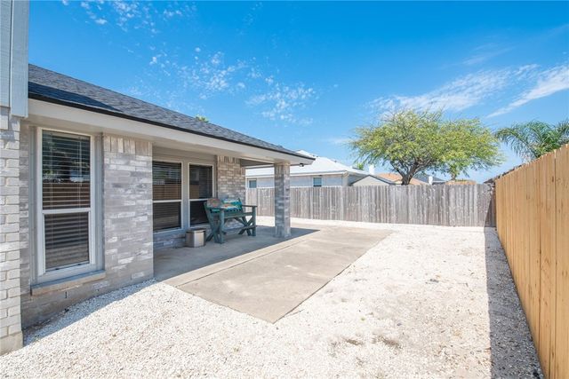 13948 Lighthouse Dr, Corpus Christi, TX 78418