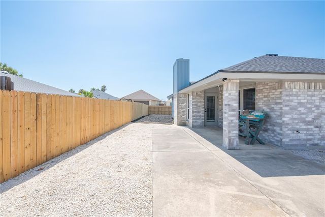 13948 Lighthouse Dr, Corpus Christi, TX 78418