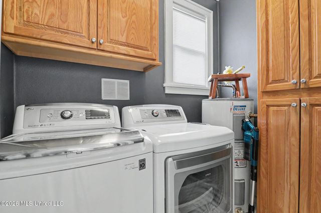 413 Porter Avenue, Biloxi, MS 39530