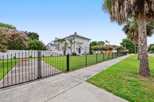 413 Porter Avenue, Biloxi, MS 39530