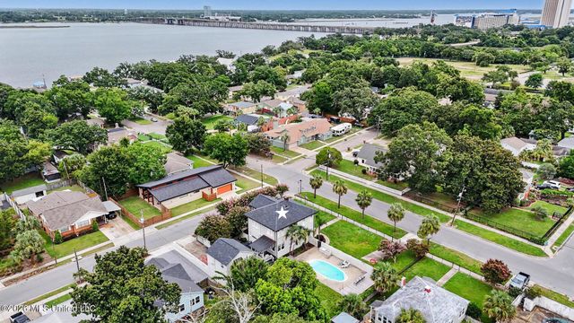 413 Porter Avenue, Biloxi, MS 39530