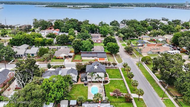413 Porter Avenue, Biloxi, MS 39530