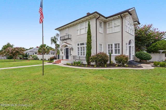 413 Porter Avenue, Biloxi, MS 39530