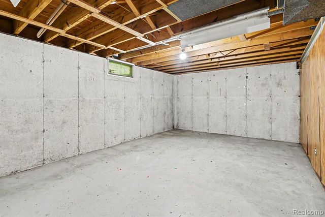 724 Chippewa Trail, Niles, MI 49120