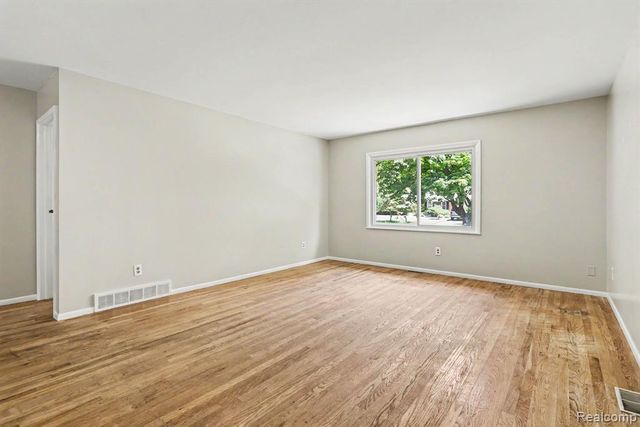 724 Chippewa Trail, Niles, MI 49120