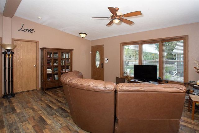 220 Riverside Road, Billings, MT 59101