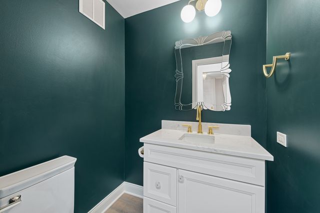 1500 Sheridan Road 1K, Wilmette, IL 60091