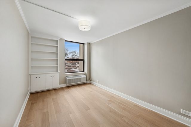 1500 Sheridan Road 1K, Wilmette, IL 60091