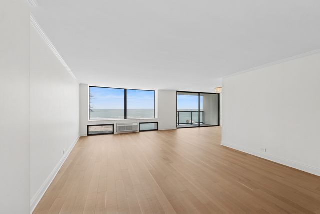 1500 Sheridan Road 1K, Wilmette, IL 60091