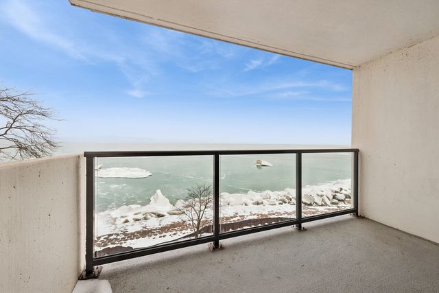 1500 Sheridan Road 1K, Wilmette, IL 60091