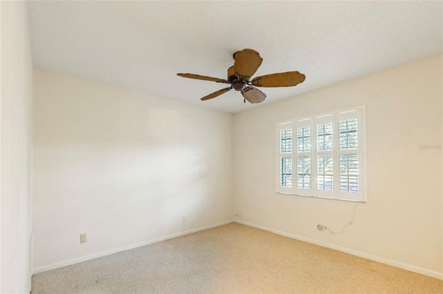 101 LAKE AVENUE NE 209, Largo, FL 33771