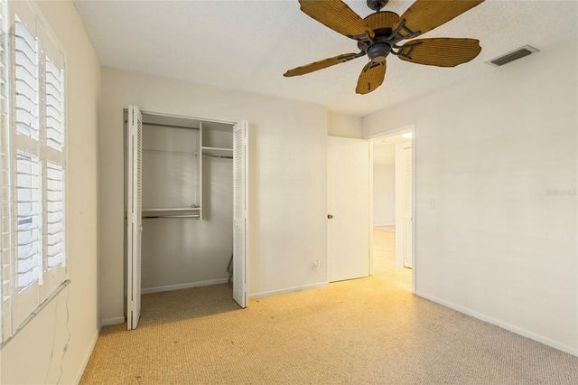 101 LAKE AVENUE NE 209, Largo, FL 33771