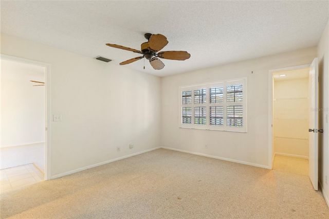 101 LAKE AVENUE NE 209, Largo, FL 33771