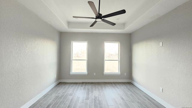 12611 Toro Dr, Atascosa, TX 78002