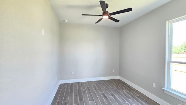 12611 Toro Dr, Atascosa, TX 78002