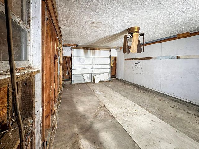 112 S Hill Street, Alvin, TX 77511