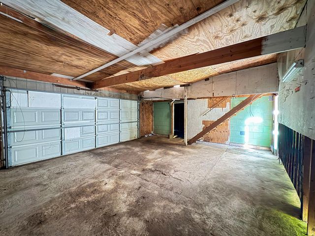 112 S Hill Street, Alvin, TX 77511