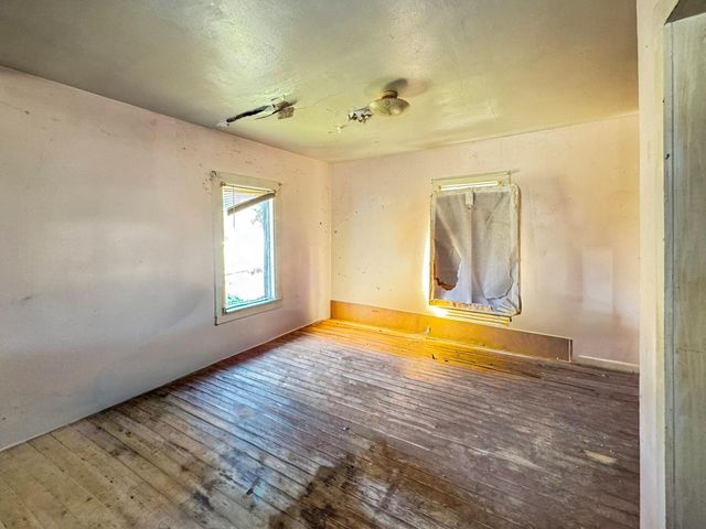 112 S Hill Street, Alvin, TX 77511