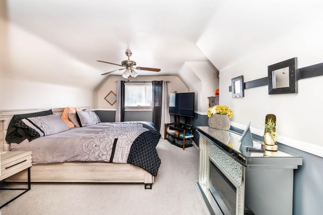 14844 Inkster Road, Redford, MI 48239