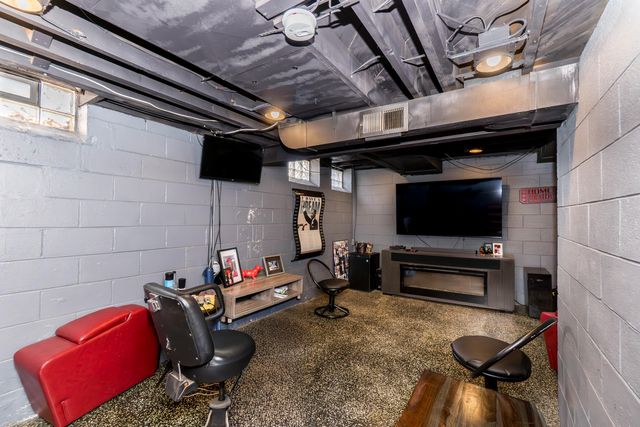 14844 Inkster Road, Redford, MI 48239