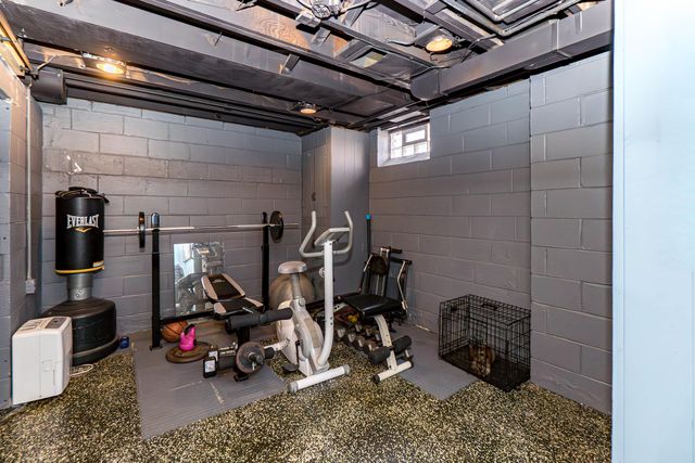 14844 Inkster Road, Redford, MI 48239