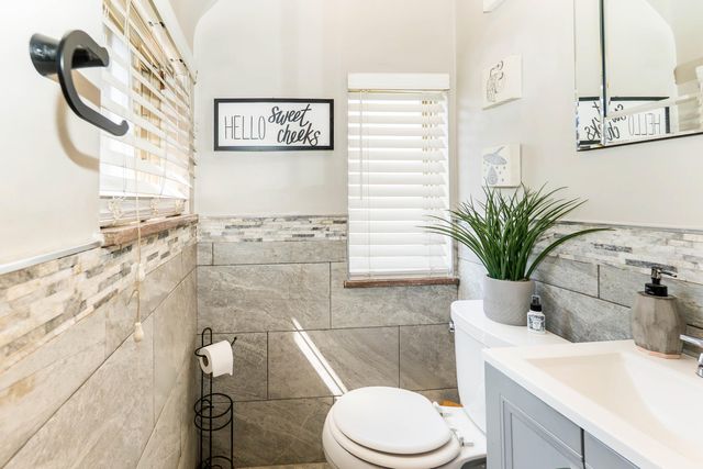 14844 Inkster Road, Redford, MI 48239