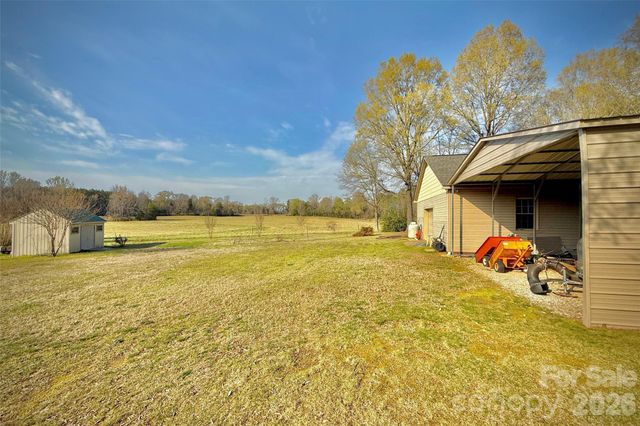 210 Southern Farm Road, Gastonia, NC 28056