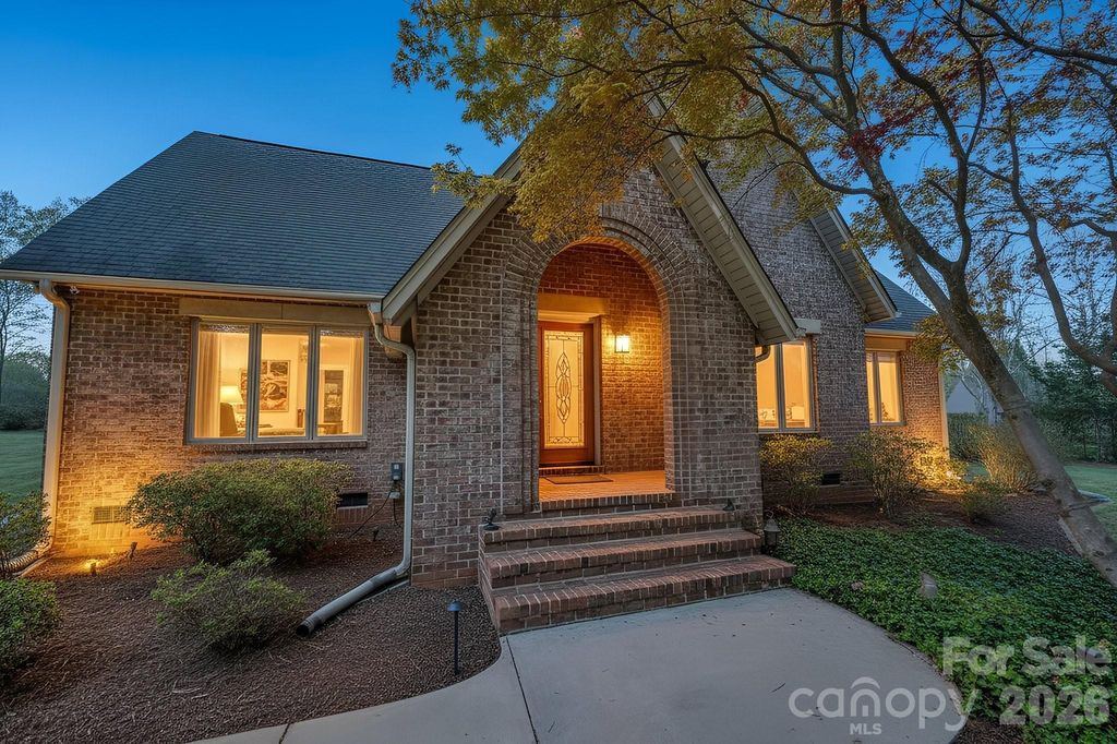 210 Southern Farm Road, Gastonia, NC 28056