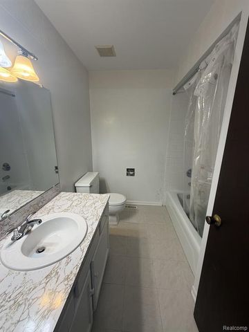 2249 Belle Meade Drive, Davison, MI 48423