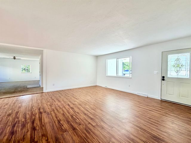 201 Knob Hill Drive, Grand Junction, CO 81503