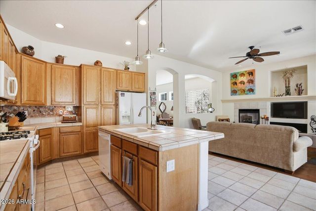 9220 N BROKEN BOW --, Fountain Hills, AZ 85268