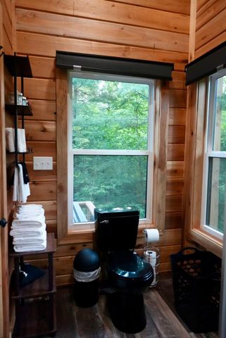 52 West Spencer Rd, Campton, KY 41301