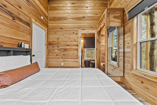 52 West Spencer Rd, Campton, KY 41301