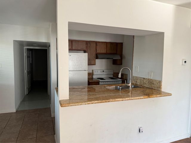 6601 Sands Point Drive 41, Houston, TX 77074