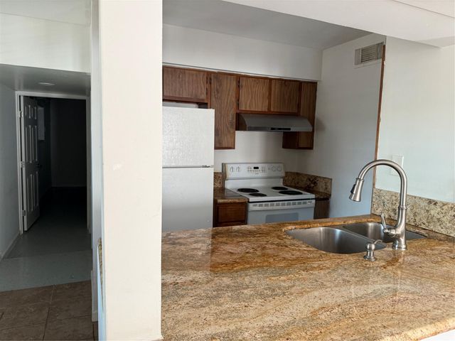 6601 Sands Point Drive 41, Houston, TX 77074