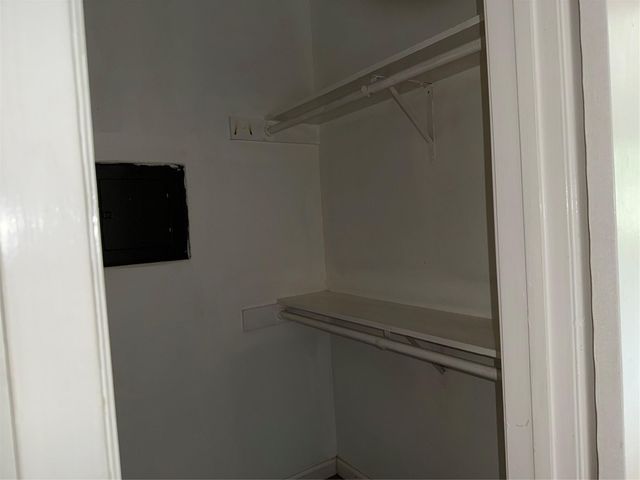 6601 Sands Point Drive 41, Houston, TX 77074
