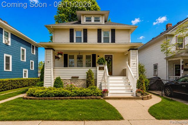 447 Maple Street, Wyandotte, MI 48192