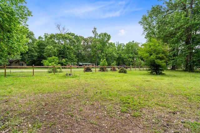224 County Road 67632, Dayton, TX 77535