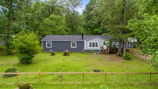 224 County Road 67632, Dayton, TX 77535