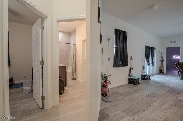 8014 Royal CIR, Labelle, FL 33935