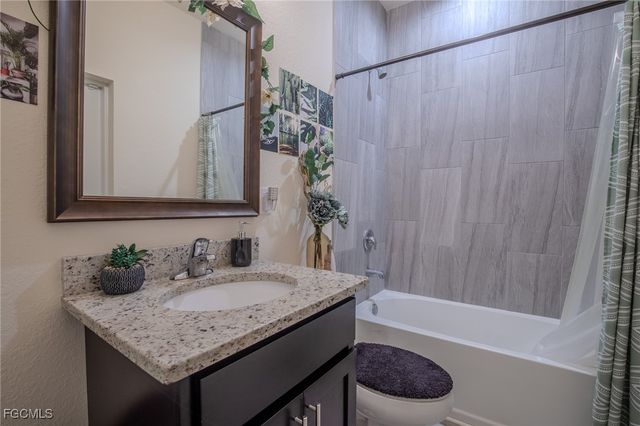 8014 Royal CIR, Labelle, FL 33935