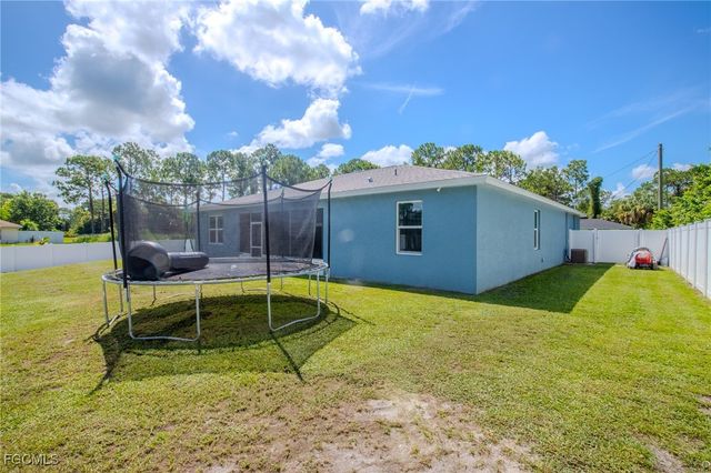 8014 Royal CIR, Labelle, FL 33935