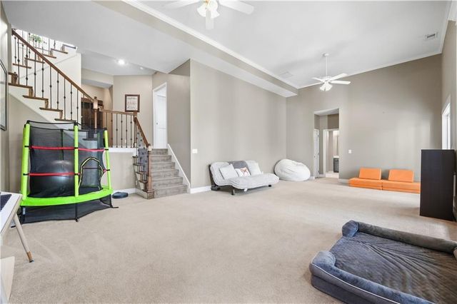 16024 Meadow Lane, Stilwell, KS 66085